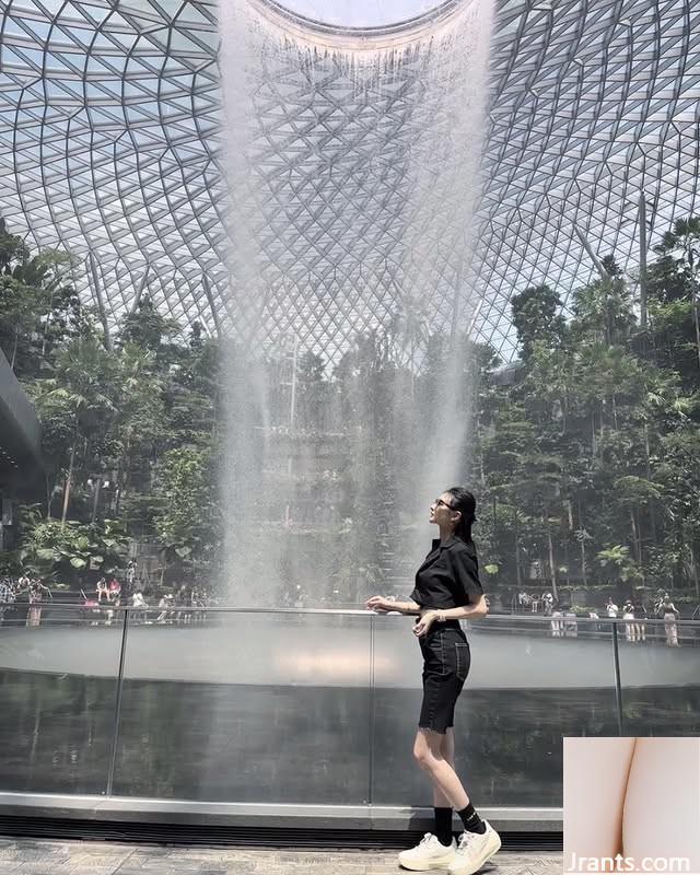 Nữ thần chân dài “QRRA” có một con số hoàn hảo (10p) - Ảnh 7