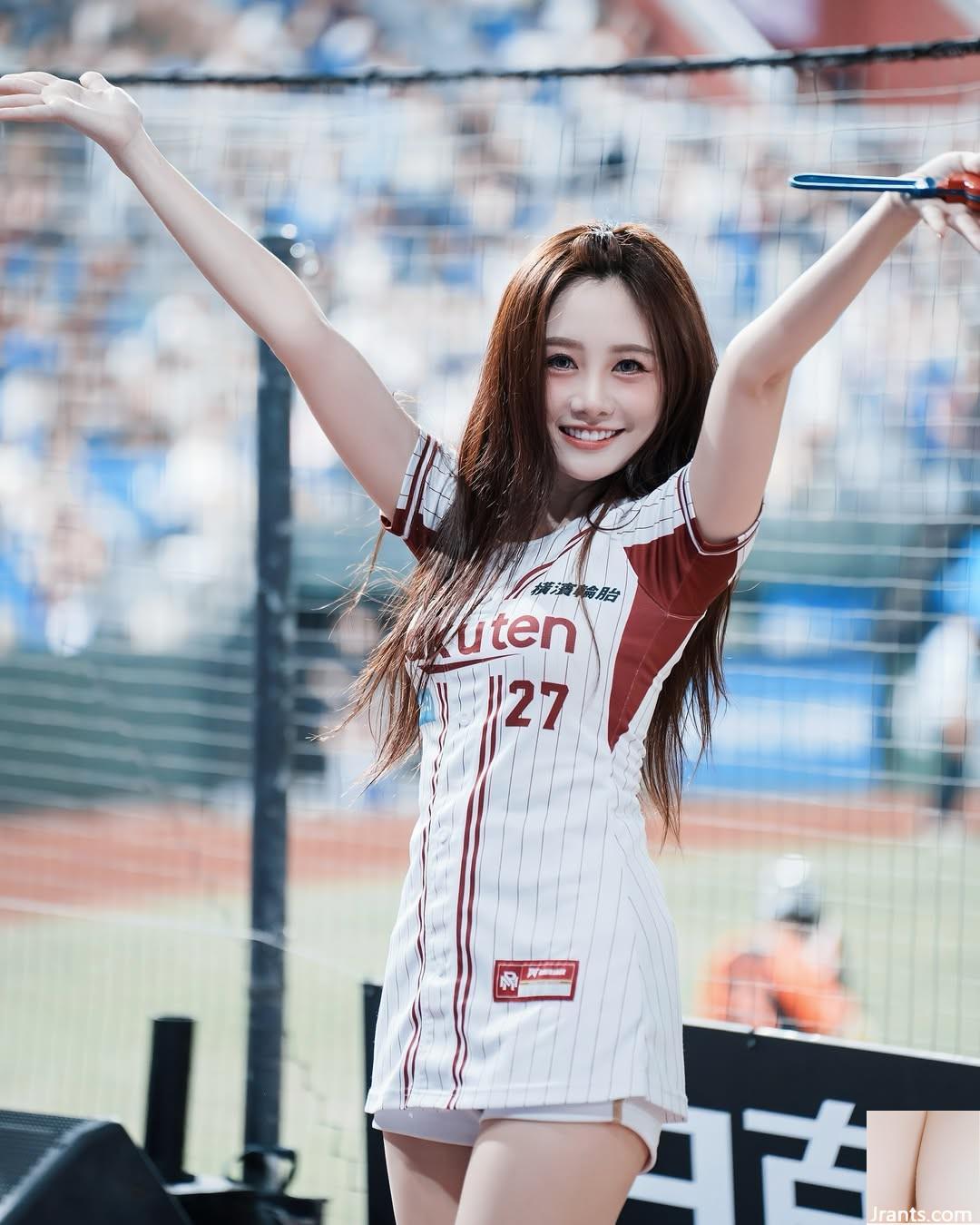 Gương mặt xinh đẹp của “Tanya Ruotong” trong gương rất gợi cảm và đầy yêu thương (10P) - Ảnh 5