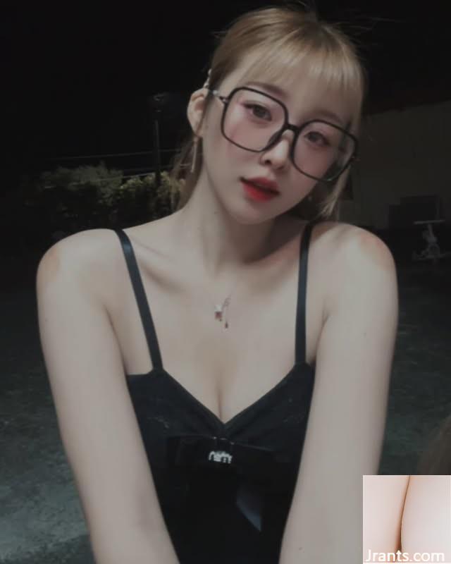 Cơ thể xinh đẹp “Little Hani” sắp khoe bộ ngực lớn dữ dội của cô ấy (10p) - Ảnh 3