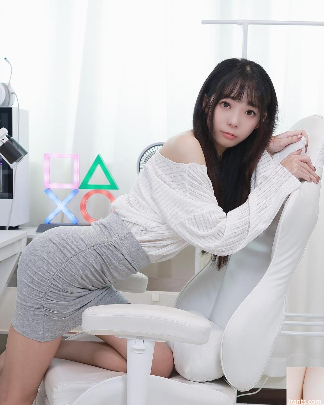 Thân hình cực kỳ trắng trẻo của “Chiao Tracy” quá hấp dẫn (10P) - Ảnh 2