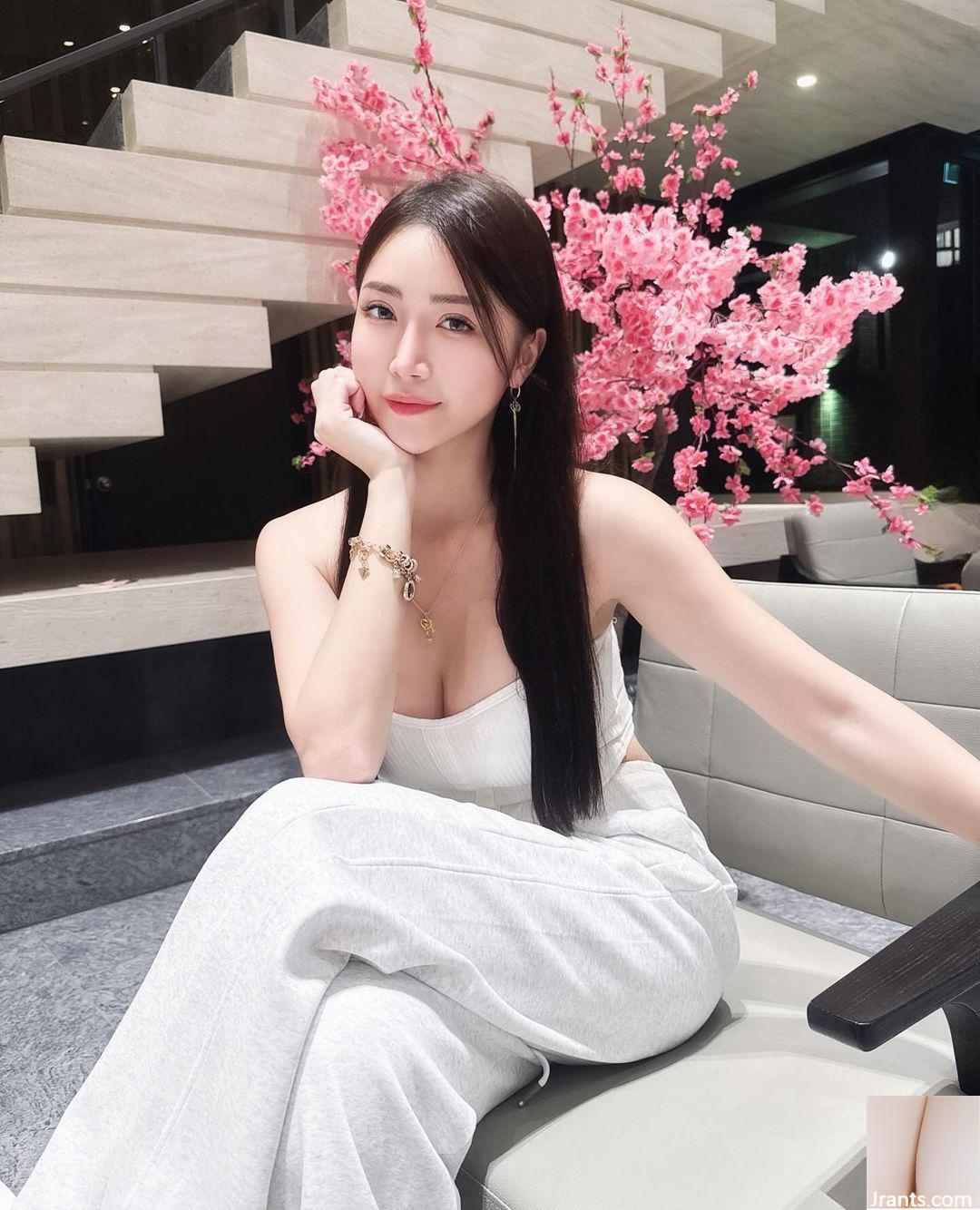 Vẻ đẹp thanh tao “Jin Nana” quá nóng ở phía trước và bên cạnh (20p) - Ảnh 7