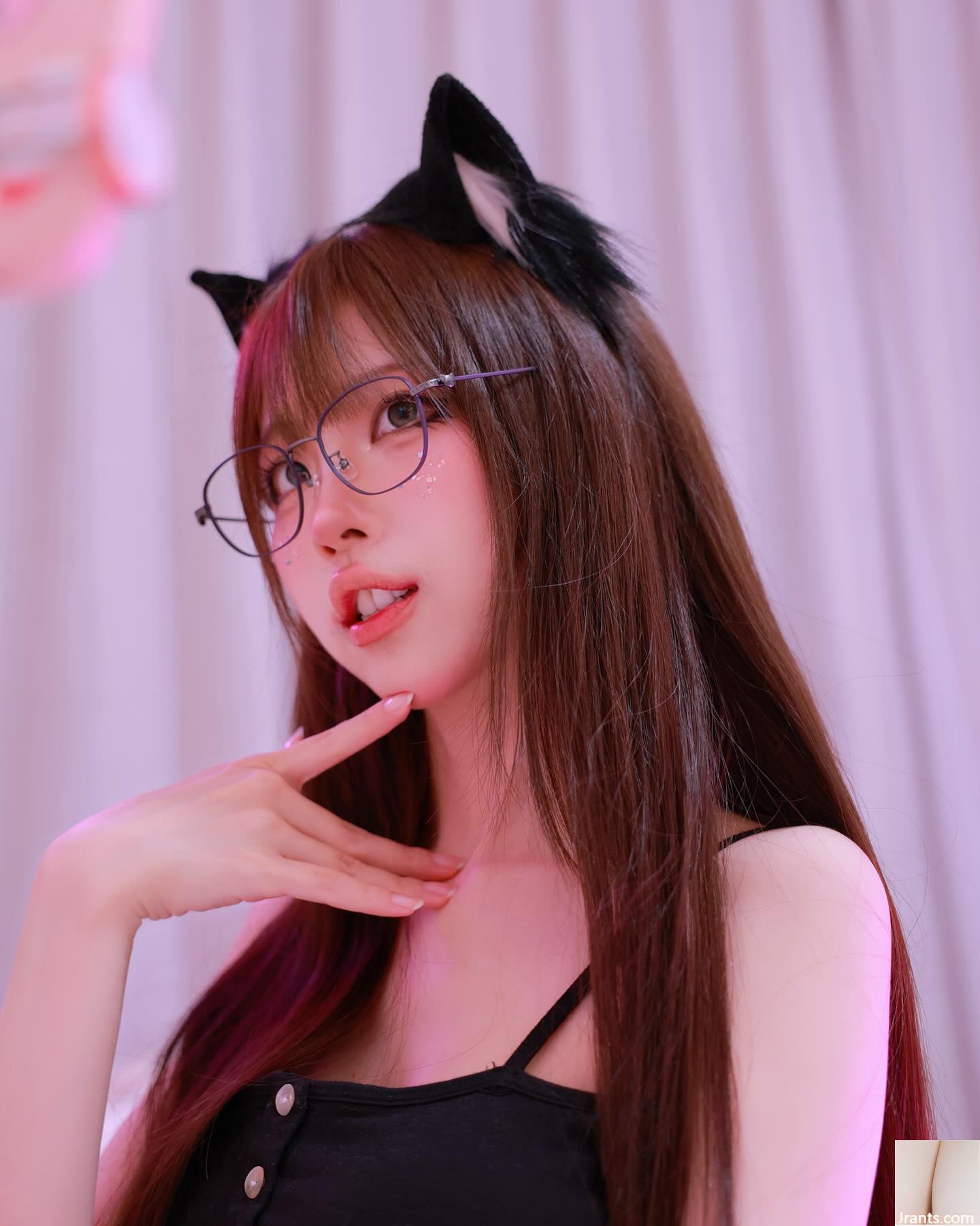 “Tutu__zhao tu meow” ngực đẹp rất thú vị (25p) - Ảnh 6