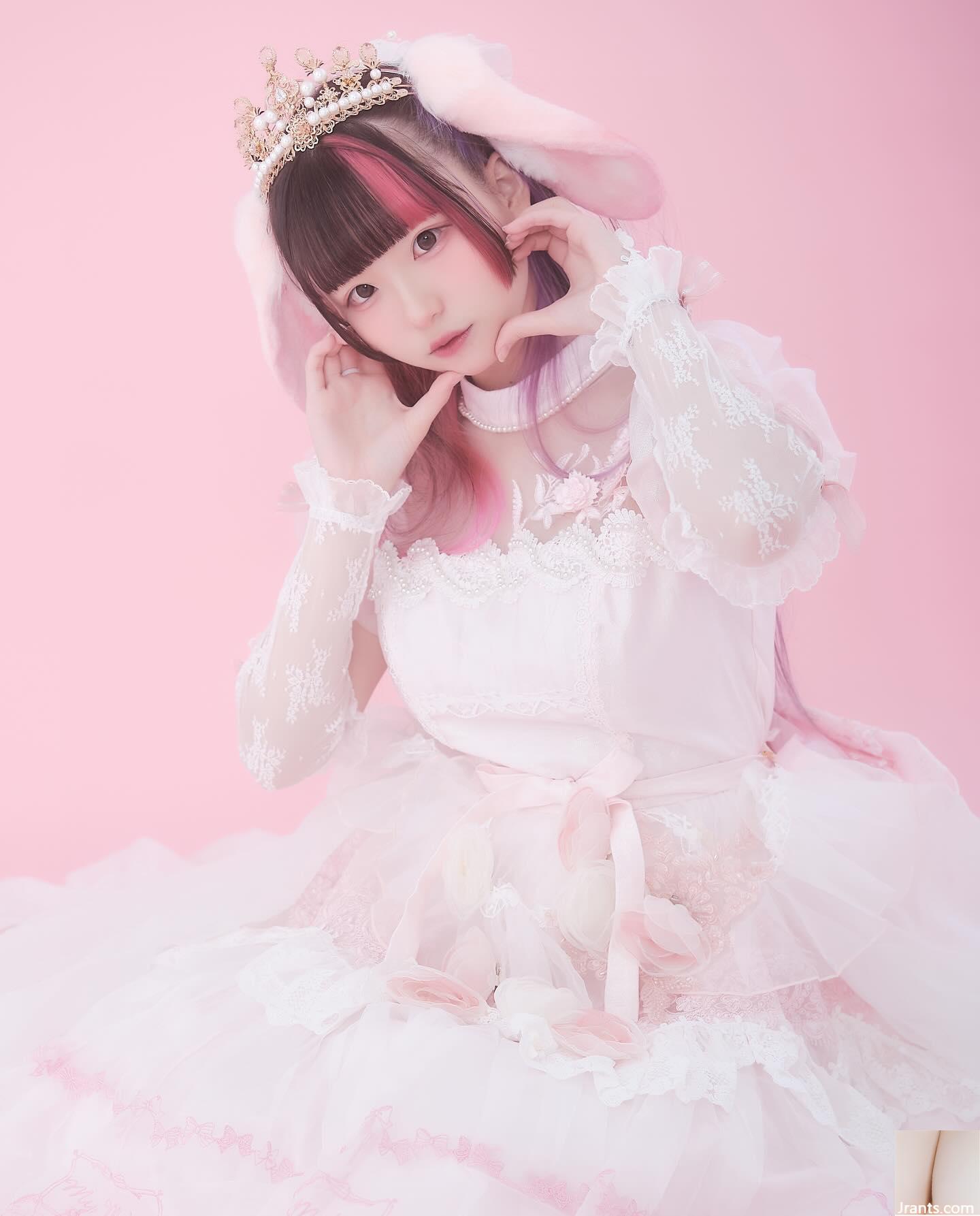 “Amway Meow” có thể kiểm soát cả ngọt ngào và gợi cảm (23p)