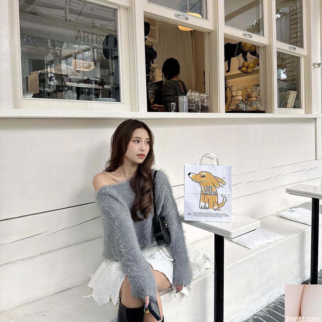 “Ha Geng_ENNAOUII” cho thấy bộ ngực và khuôn mặt mềm mại và mềm mại của cô ấy, cũng rất xuất sắc (23p)