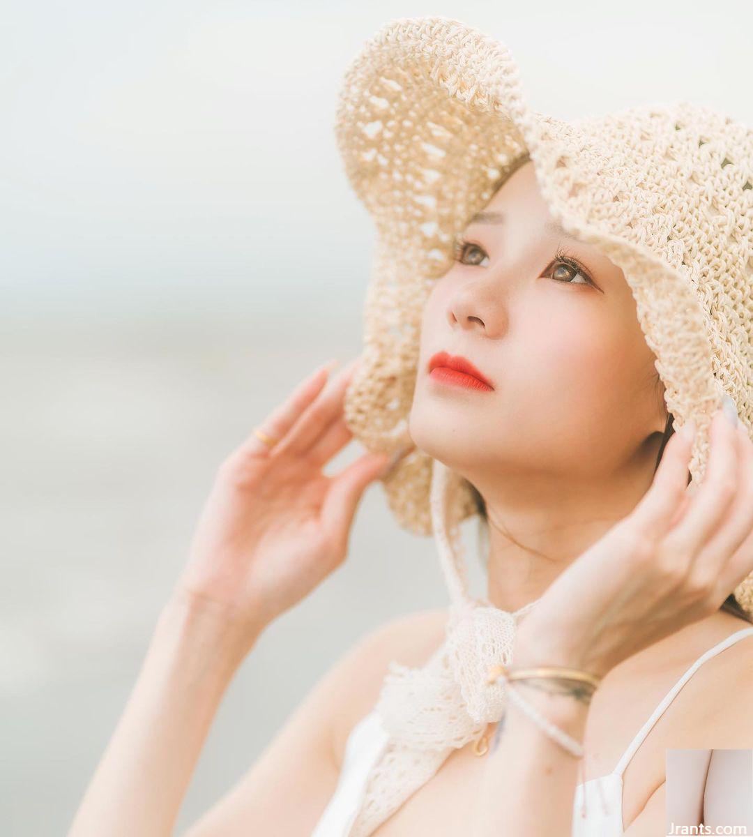 Vòng eo mỏng và ngực “lê” với Slim Foses siêu quyến rũ (19P) - Ảnh 17