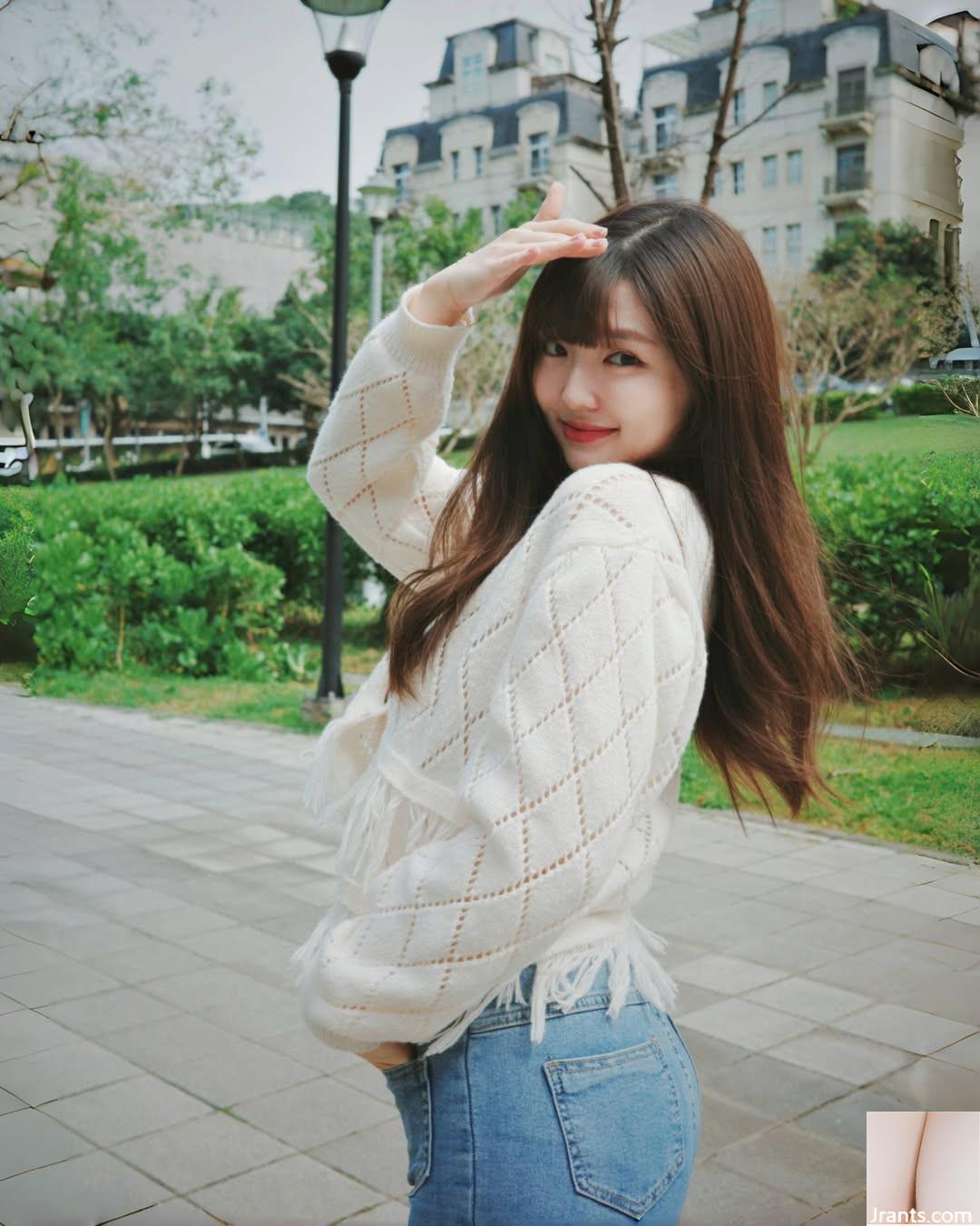 Cô gái ngọt ngào “Dinghui Venus” giấu vóc dáng đẹp và lộ ra ngoài gây bất ngờ (10P)