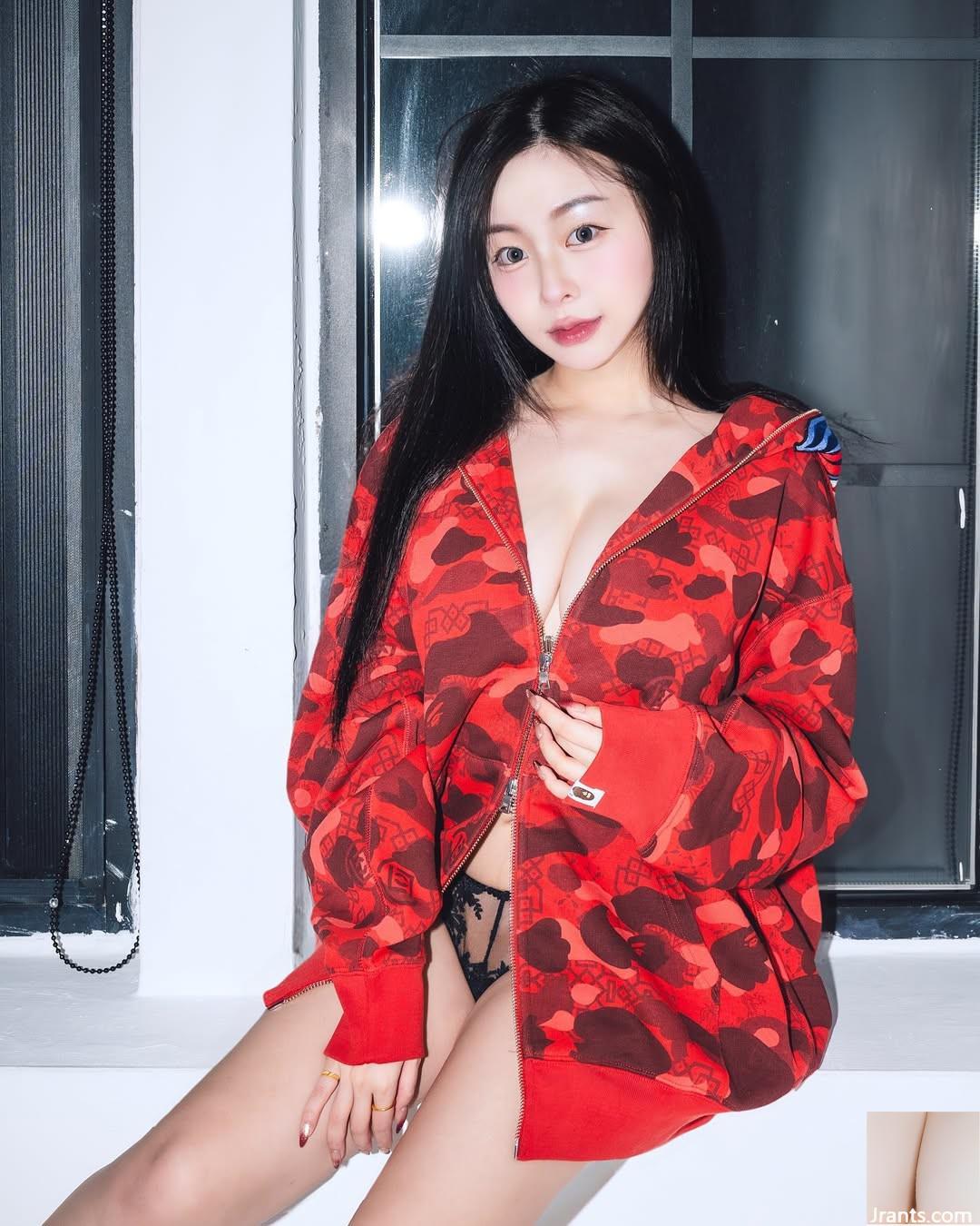 Phát thanh viên trực tiếp ngọt ngào “Bei?(z)” khoe thân hình trắng trẻo, dịu dàng và toàn thân dữ dằn (10P) - Ảnh 10