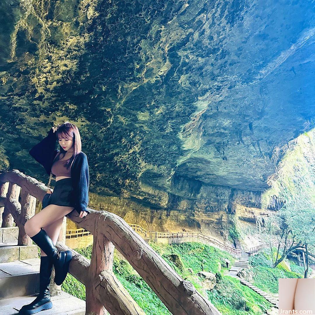 “Tingyin” cô gái tóc dài và đẹp trai với trang phục cắt thấp làm cho cư dân mạng trông nóng bỏng (25p) - Ảnh 7