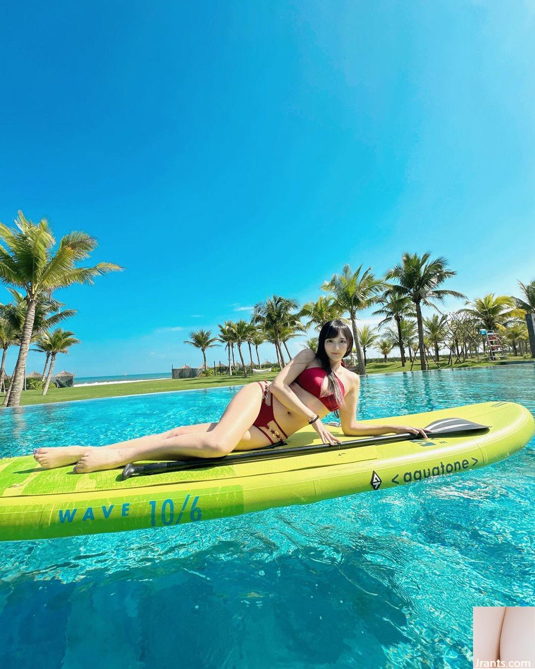 Cô gái nóng bỏng chân dài cho thấy hình dạng vú xinh đẹp của cô ấy “Little Skin cầu lông người yêu” (15p) - Ảnh 13