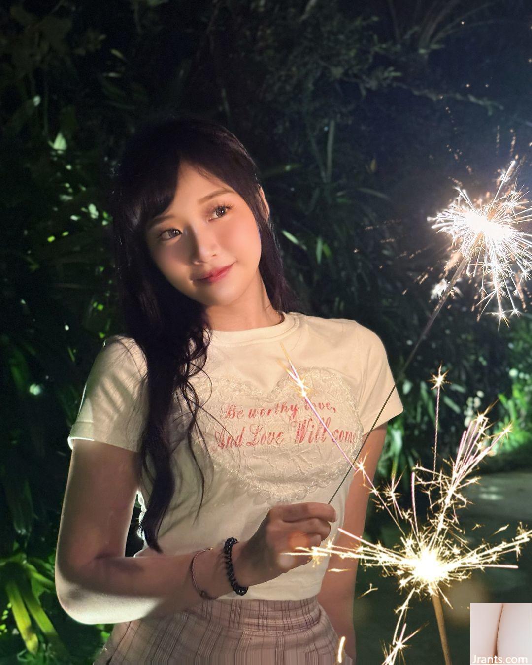 Cô gái nóng bỏng chân dài cho thấy hình dạng vú xinh đẹp của cô ấy “Little Skin cầu lông người yêu” (15p) - Ảnh 4