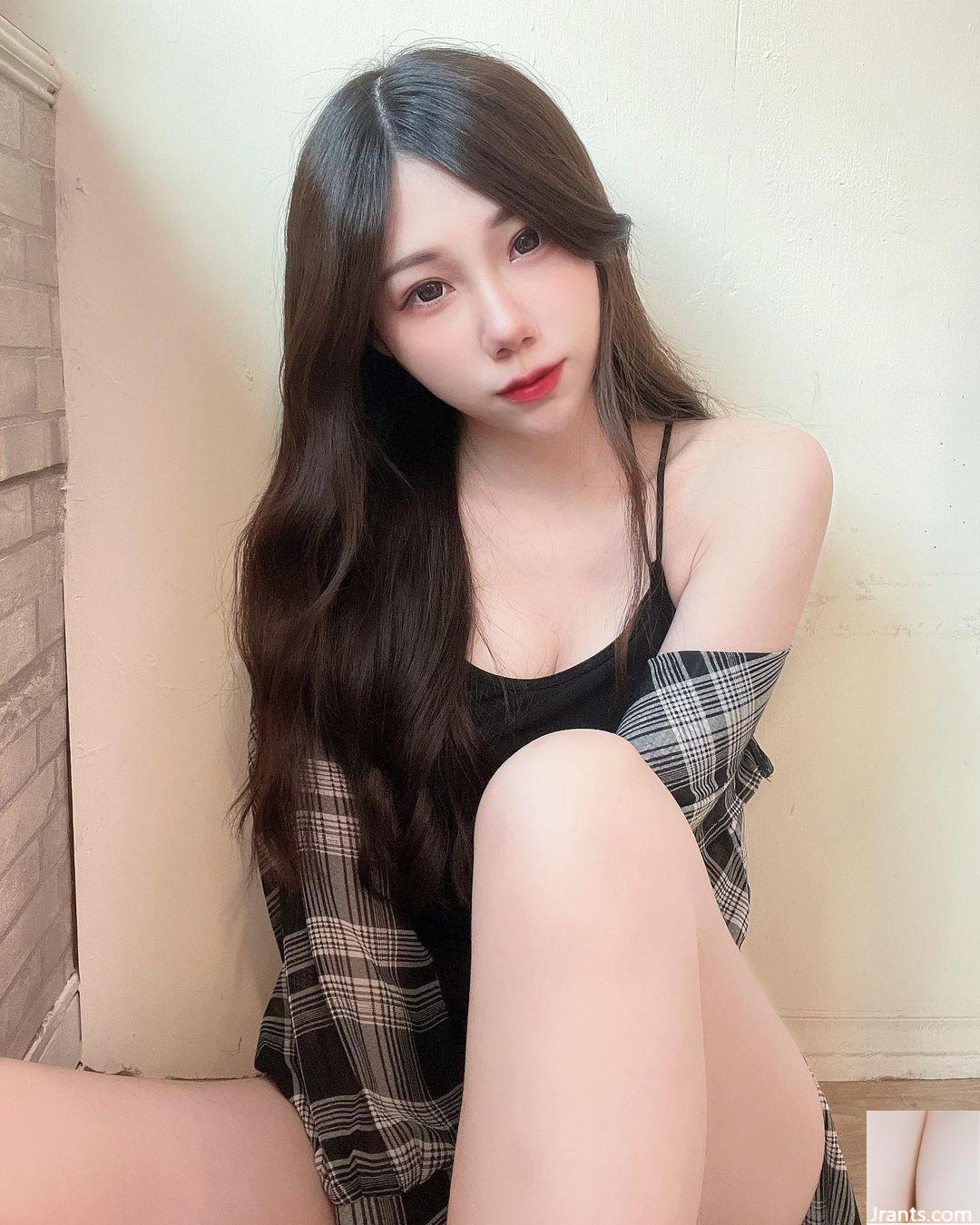 Cô gái bên cạnh “Chị Lin” đã bùng nổ trong cám dỗ (26p) - Ảnh 16