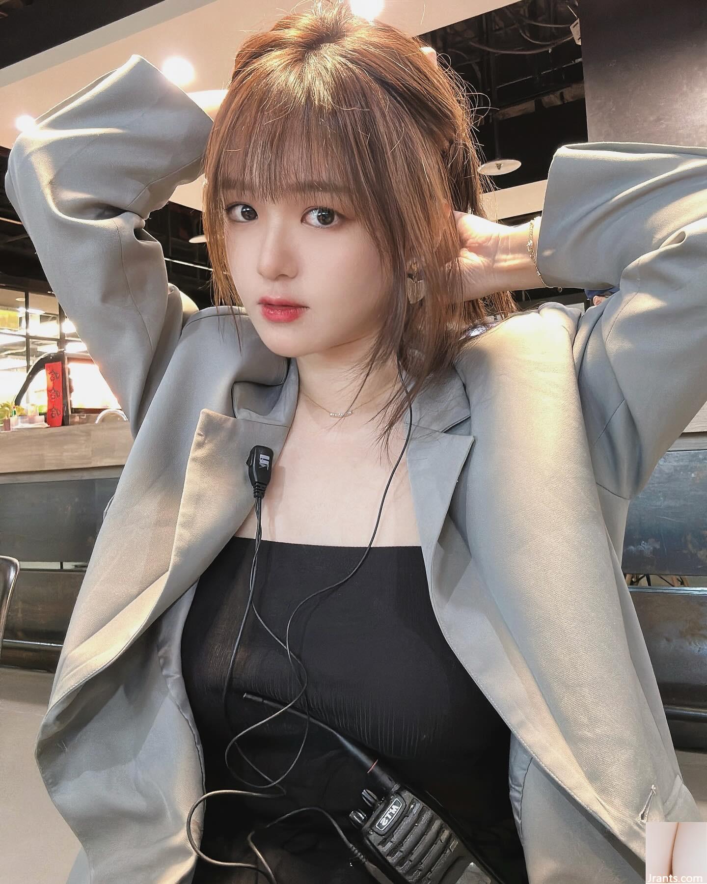 Deep v Cleavage “Wang Xuxu Anna” Cảm giác bạn gái khiến mọi người muốn bay (16p) - Ảnh 4