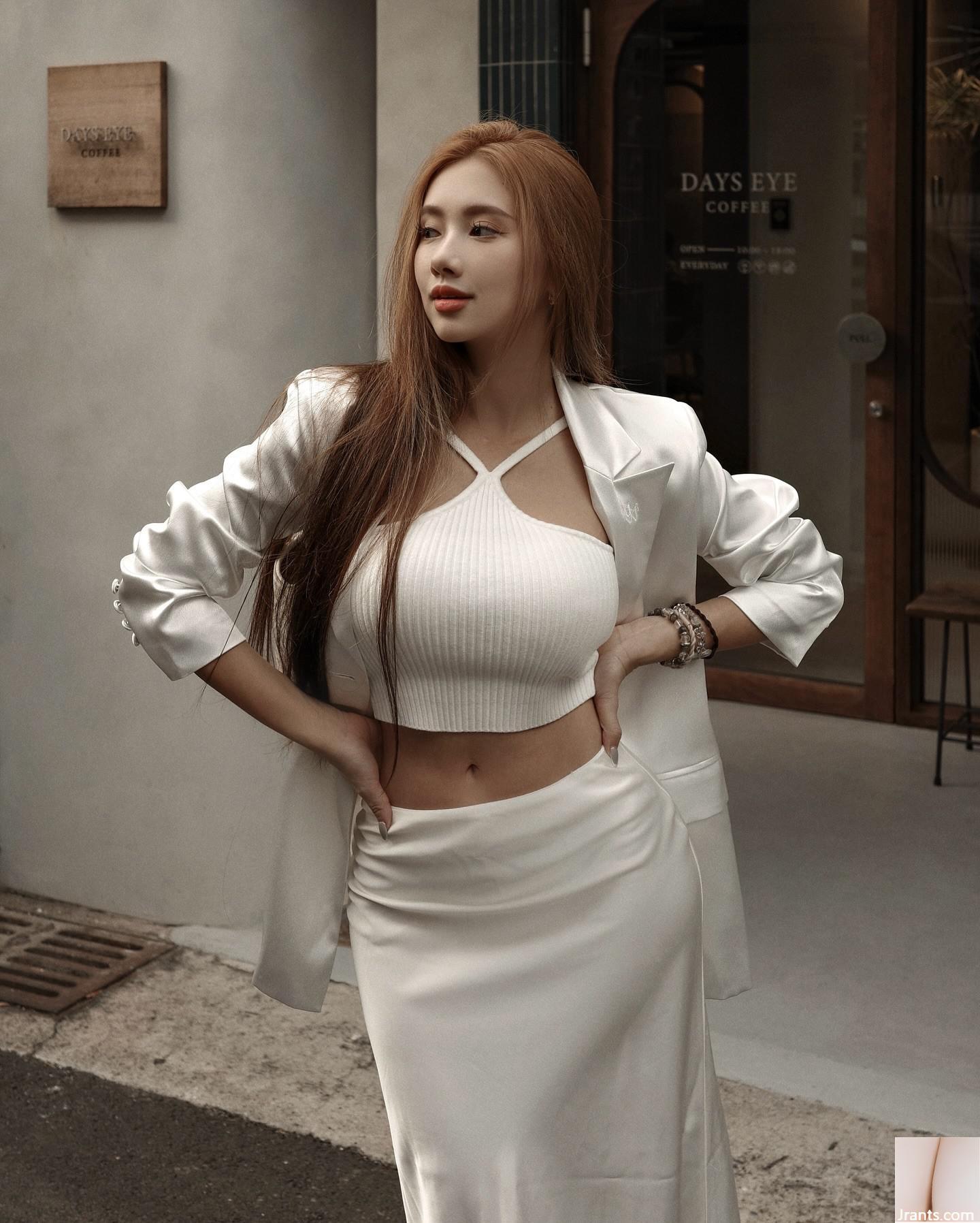 “LU Yanxin_____” Cư dân mạng đã ngạc nhiên bởi cơ thể nóng (22p)