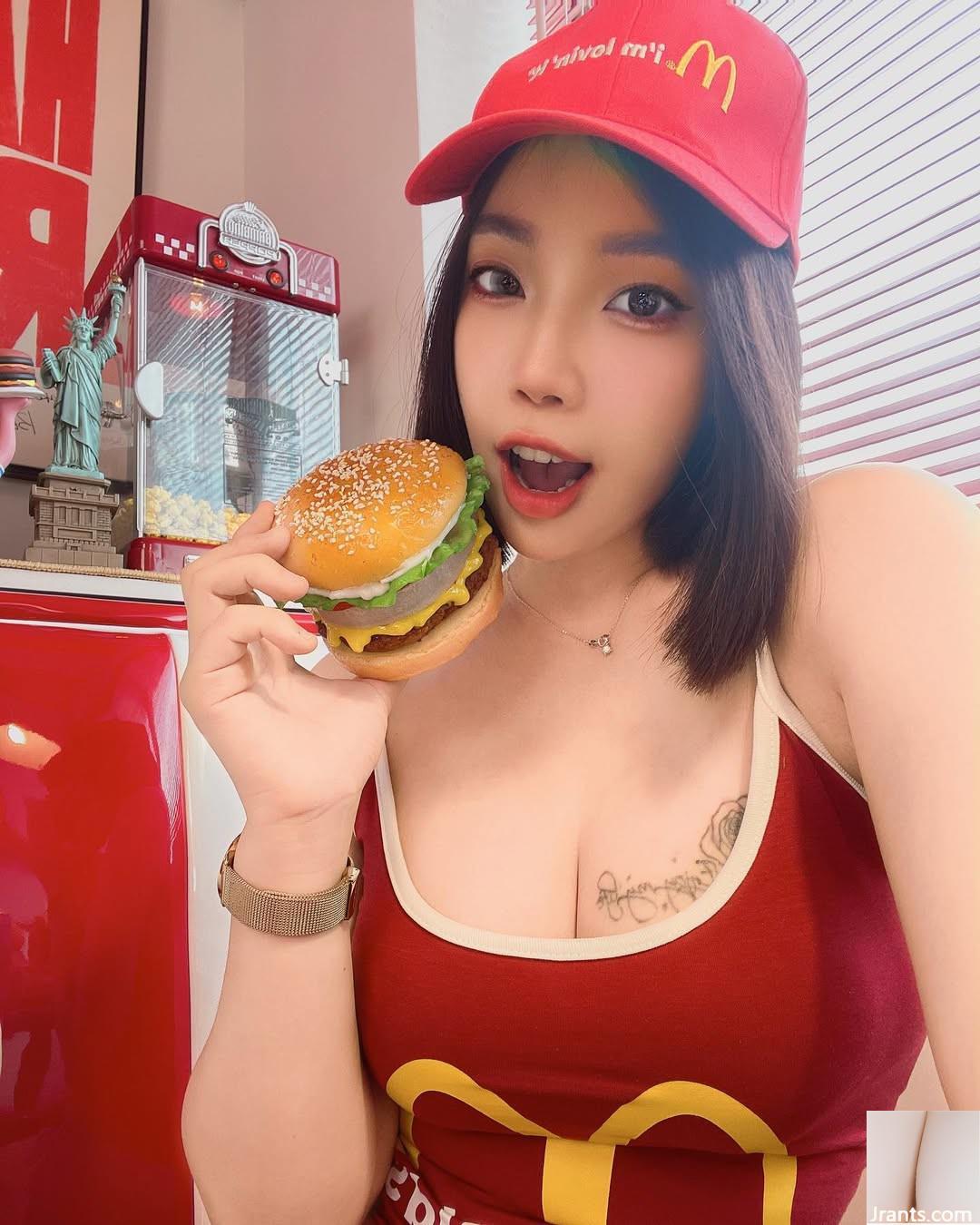 Đôi mắt điện quyến rũ “Nữ hoàng Baobao” cơ thể trắng và đẹp đã giành được trái tim của cư dân mạng (27p) - Ảnh 12