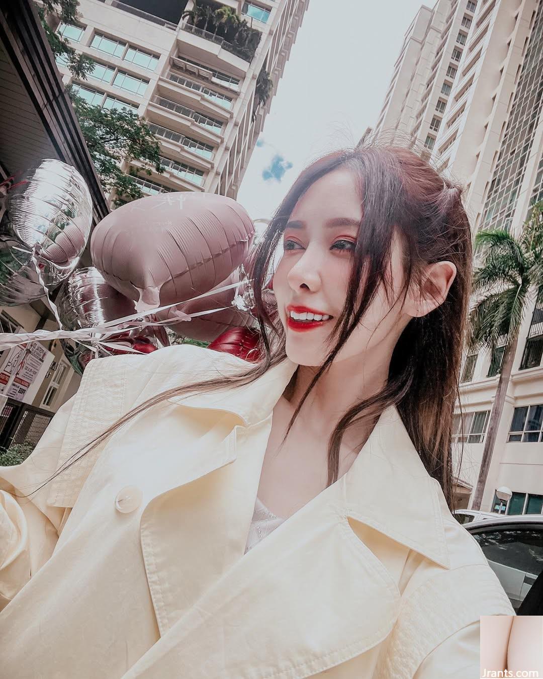 Nó đầy đủ đến nỗi nó sẽ tràn ra với bộ ngực công bằng và đẹp. - Ảnh 15