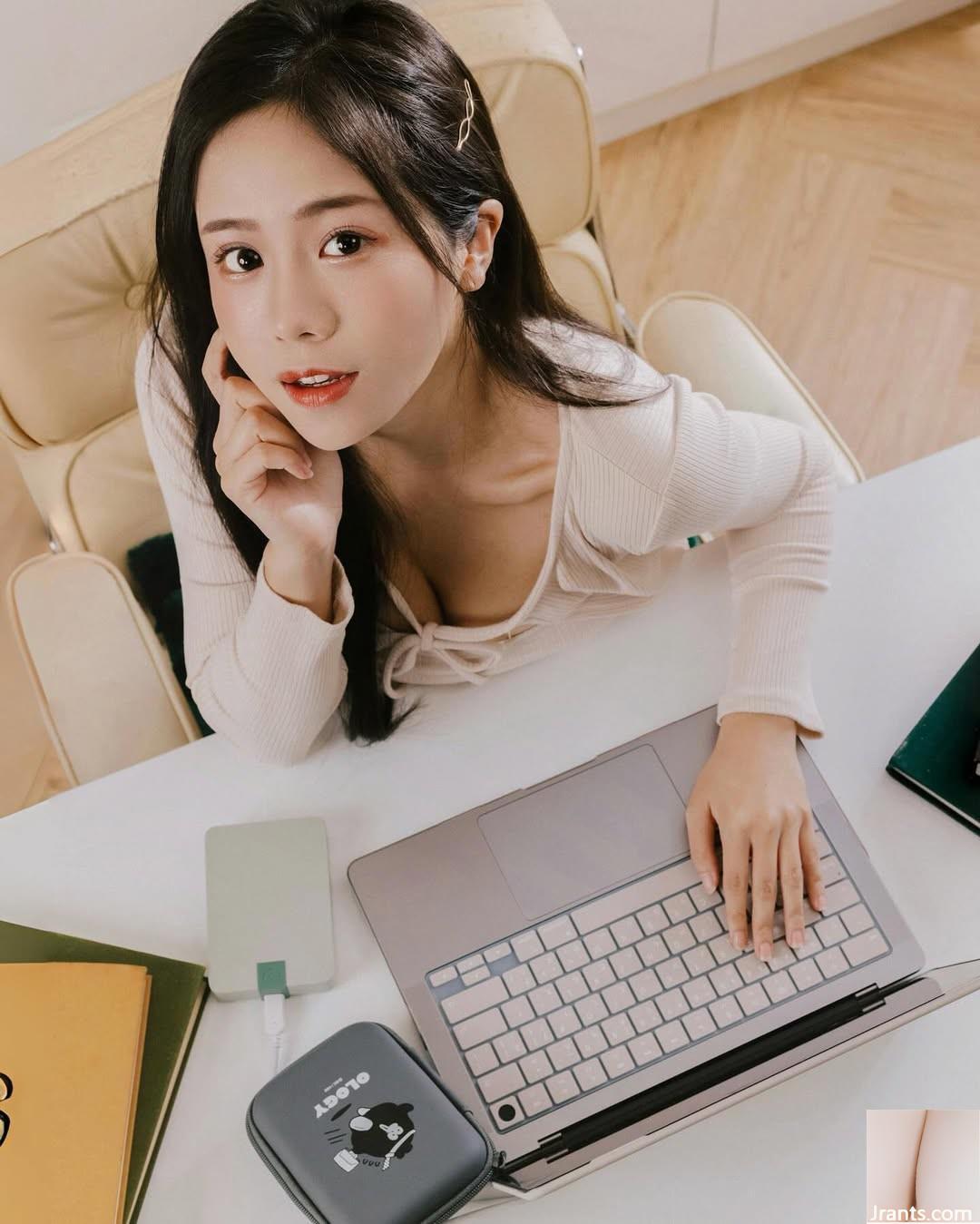 Vòng eo thon và ngực lớn “Jiang Mi Hami Chiang” Khuôn mặt đẹp và dễ thương (24p) - Ảnh 4