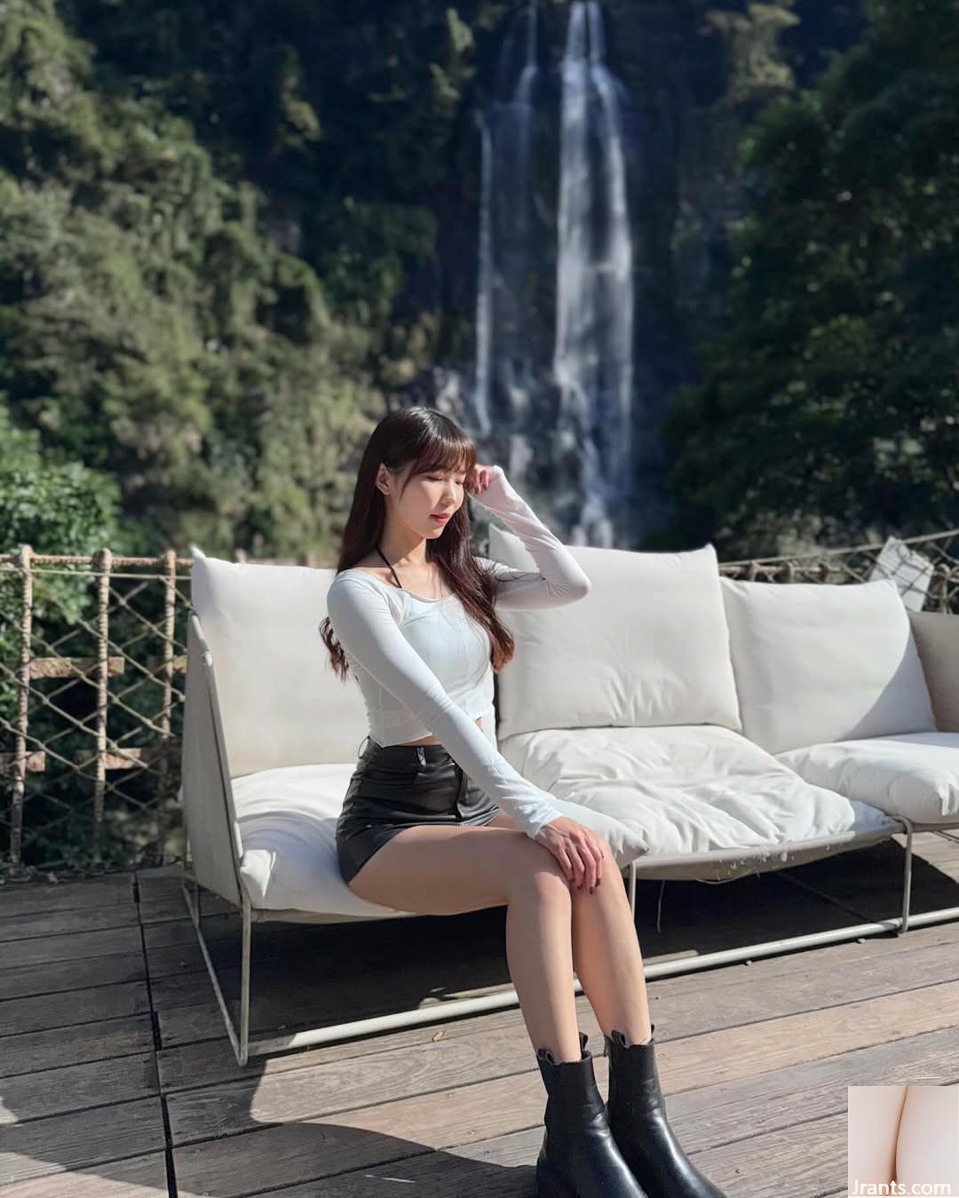 Giải phóng sexy “em gái sinh đôi 77” Nụ cười bất khả chiến bại làm tan chảy trái tim bạn (23p) - Ảnh 17