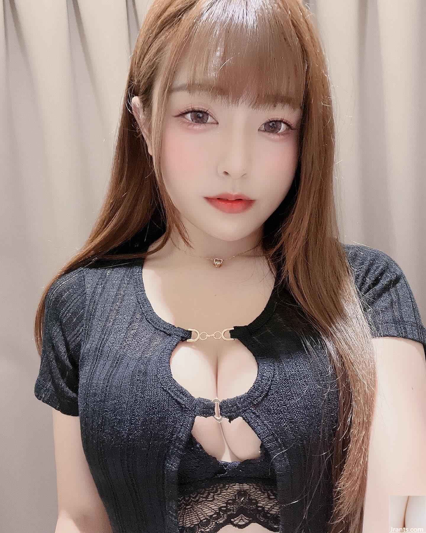 Hố hoàn hảo “mi’er” đầy đủ đến nỗi chúng sắp tràn ra với bộ ngực trắng và đẹp (17p)