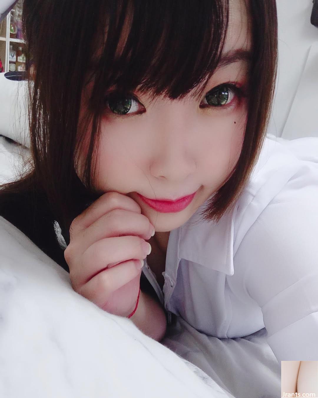 Túi vú trắng và mềm “? (Sự kết hợp hoàn hảo của sự quyến rũ của bệnh lỵ C! (13p) - Ảnh 3