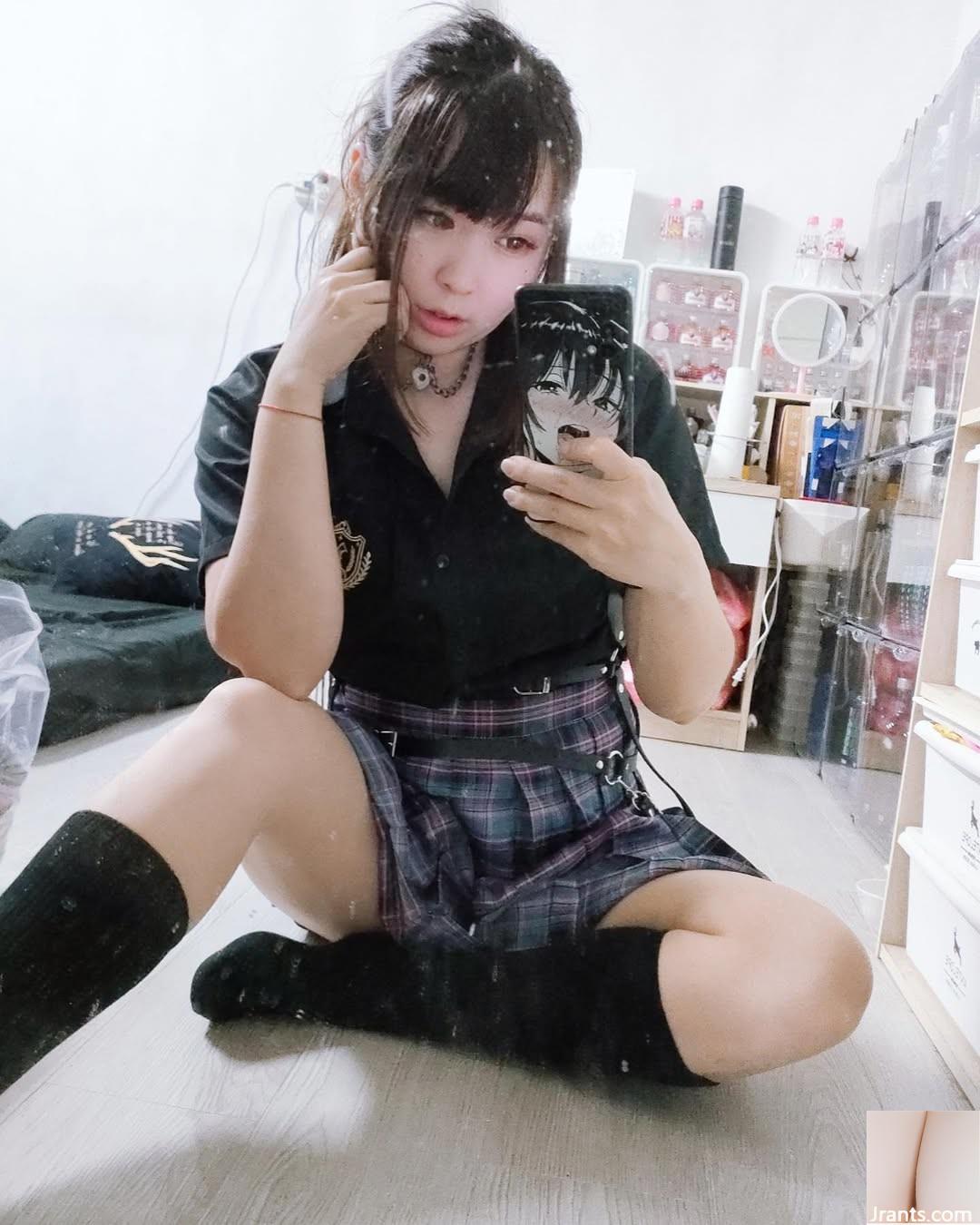 Túi vú trắng và mềm “? (Sự kết hợp hoàn hảo của sự quyến rũ của bệnh lỵ C! (13p) - Ảnh 4