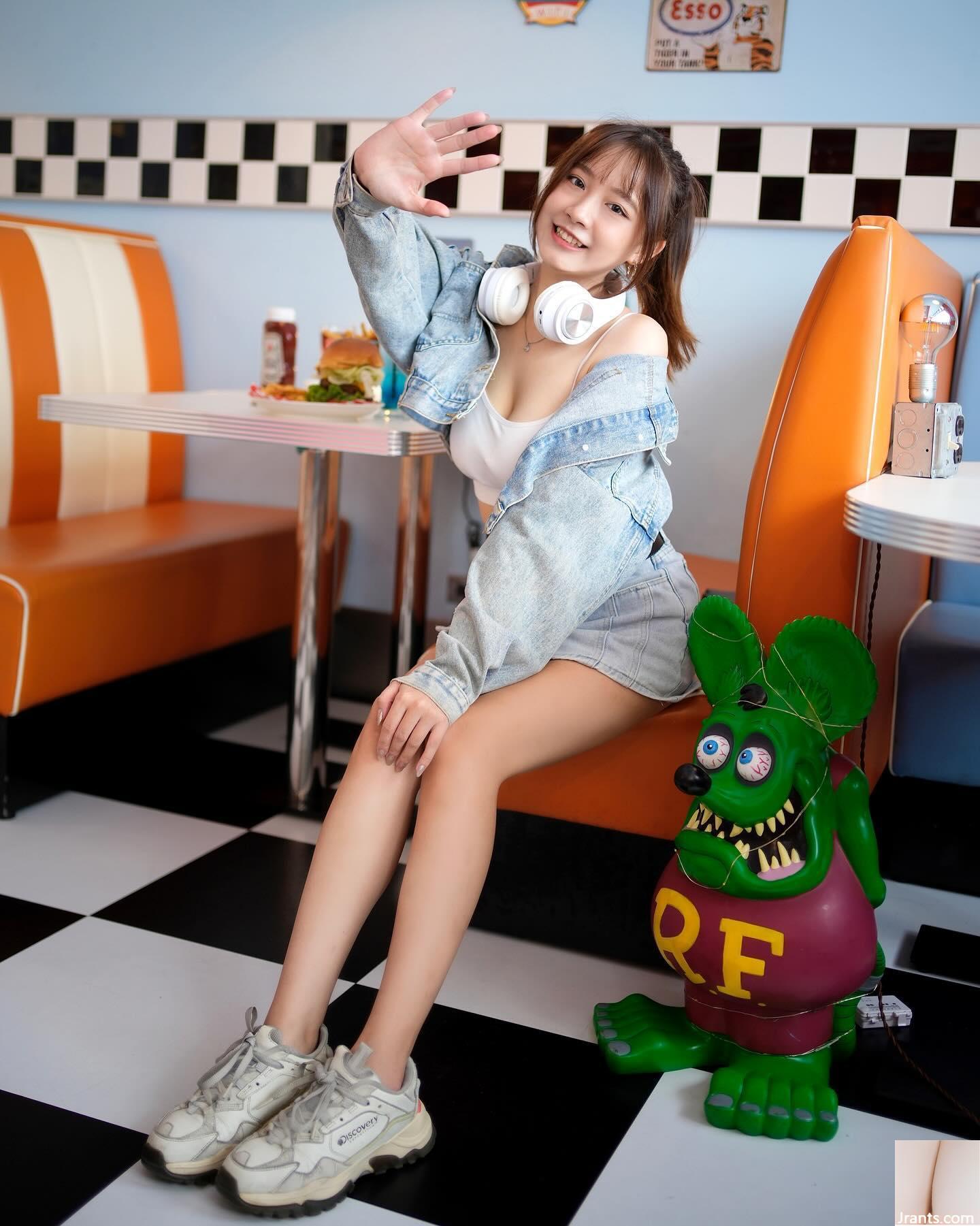 Nữ thần chân dài “Baoni” thắt chặt thắt lưng của cô ấy và quá sexy (17p) - Ảnh 12