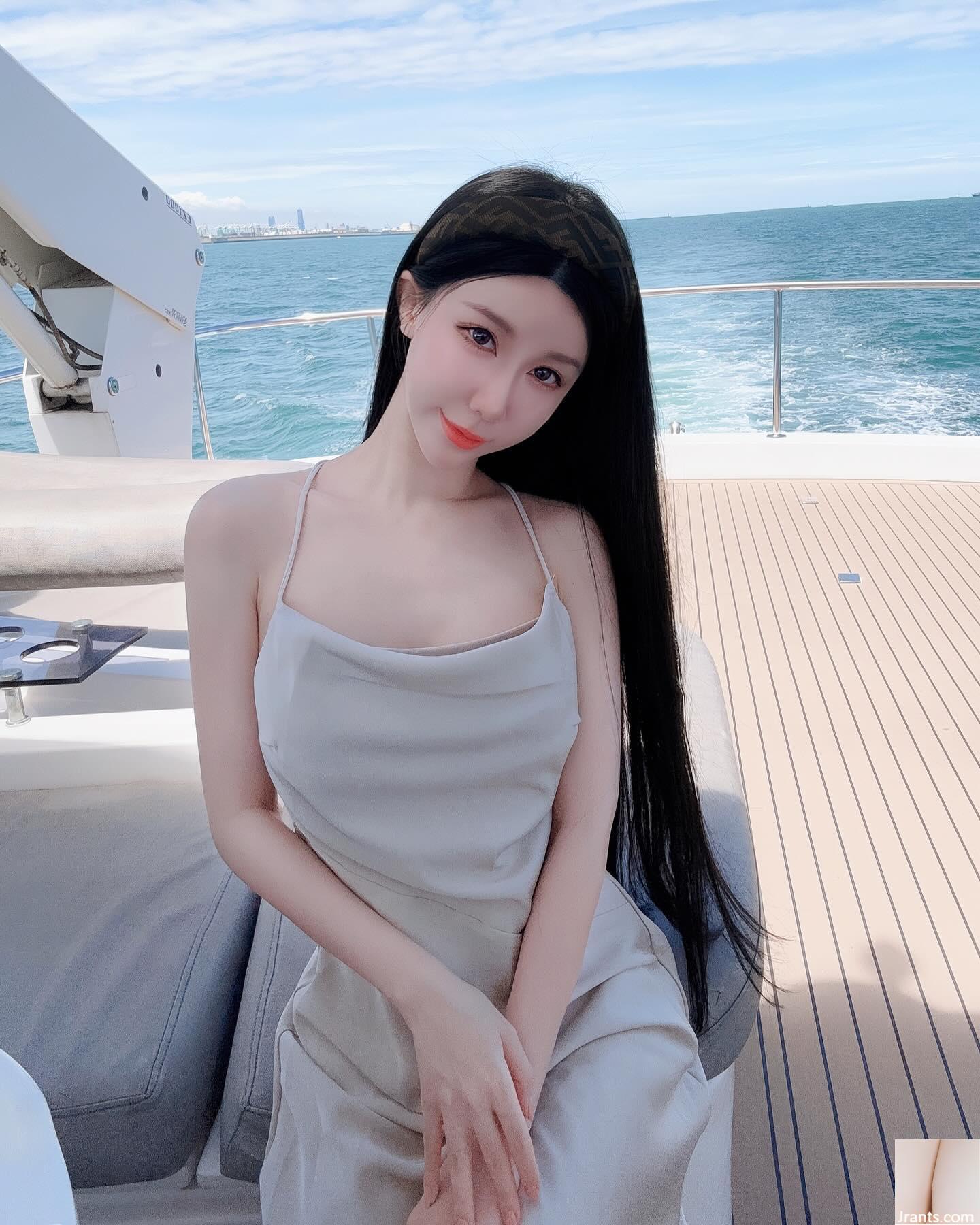 Những đường cong gợi cảm của cô gái xinh đẹp “Huang_ying” rất hấp dẫn! (17p) - Ảnh 13