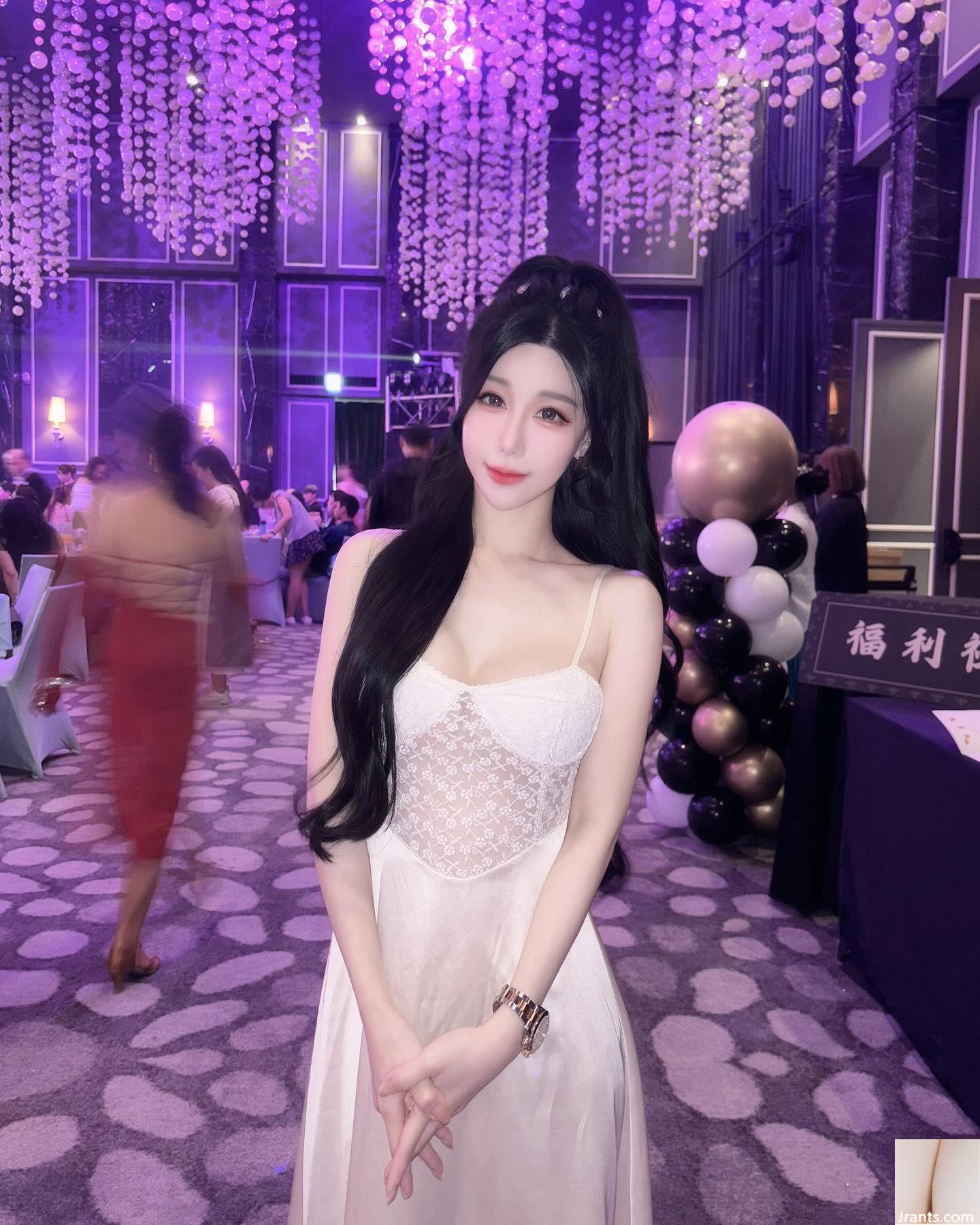 Những đường cong gợi cảm của cô gái xinh đẹp “Huang_ying” rất hấp dẫn! (17p) - Ảnh 8