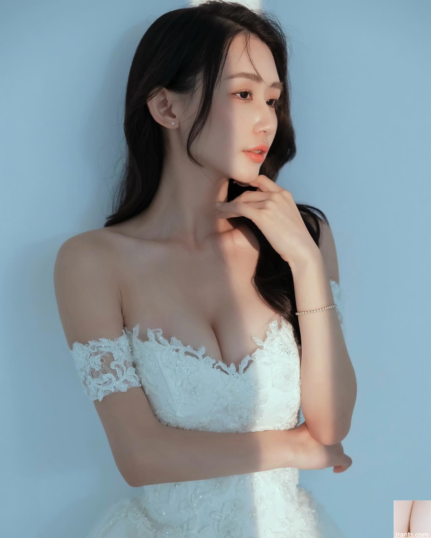 Đôi chân tuyệt đẹp và hình dáng đẹp “Carina” có sự kết hợp hoàn hảo giữa sự thanh lịch và quyến rũ! (16p) - Ảnh 16