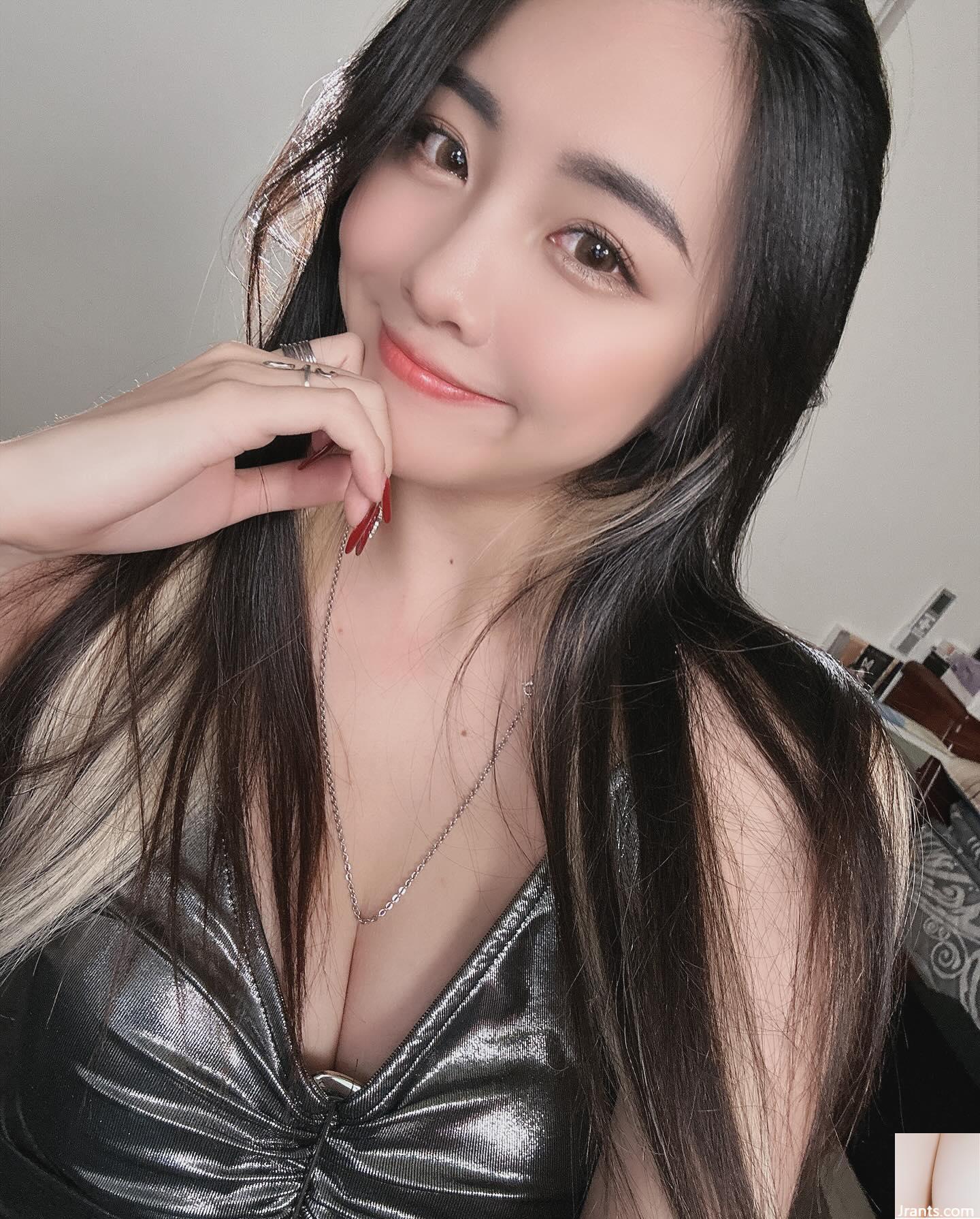 Bức tranh công bằng và hấp dẫn của “Chloe” được ẩn sâu và không bị lộ. - Ảnh 6