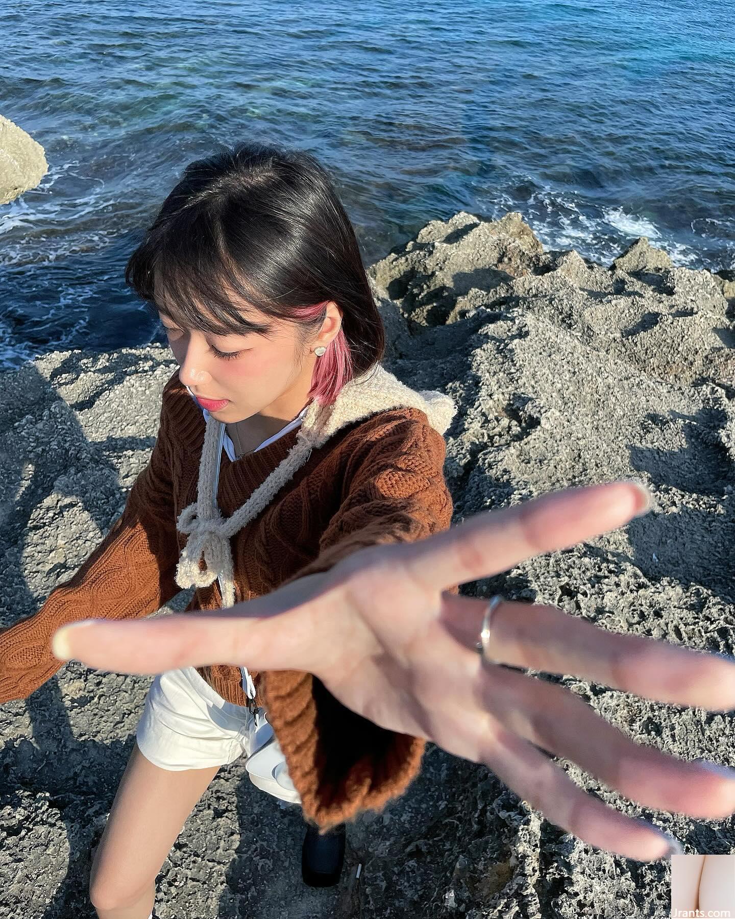 Nụ cười ngọt ngào (Jiang “Đường cong màu không được nhìn thấy (13p) - Ảnh 2