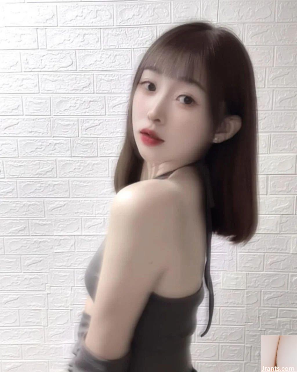 Nữ thần xinh đẹp “Little Hani” có một bộ ngực đẹp và hình dáng quyến rũ quyến rũ (16p) - Ảnh 14