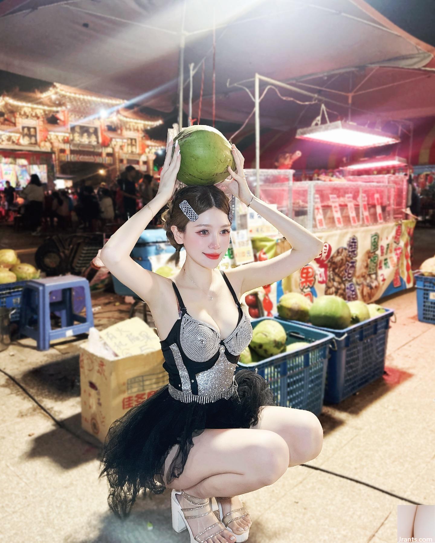 Cơ thể nóng bỏng “Vivi” là siêu bắt mắt và bộ ngực lớn không thể chịu đựng được (20p) - Ảnh 7