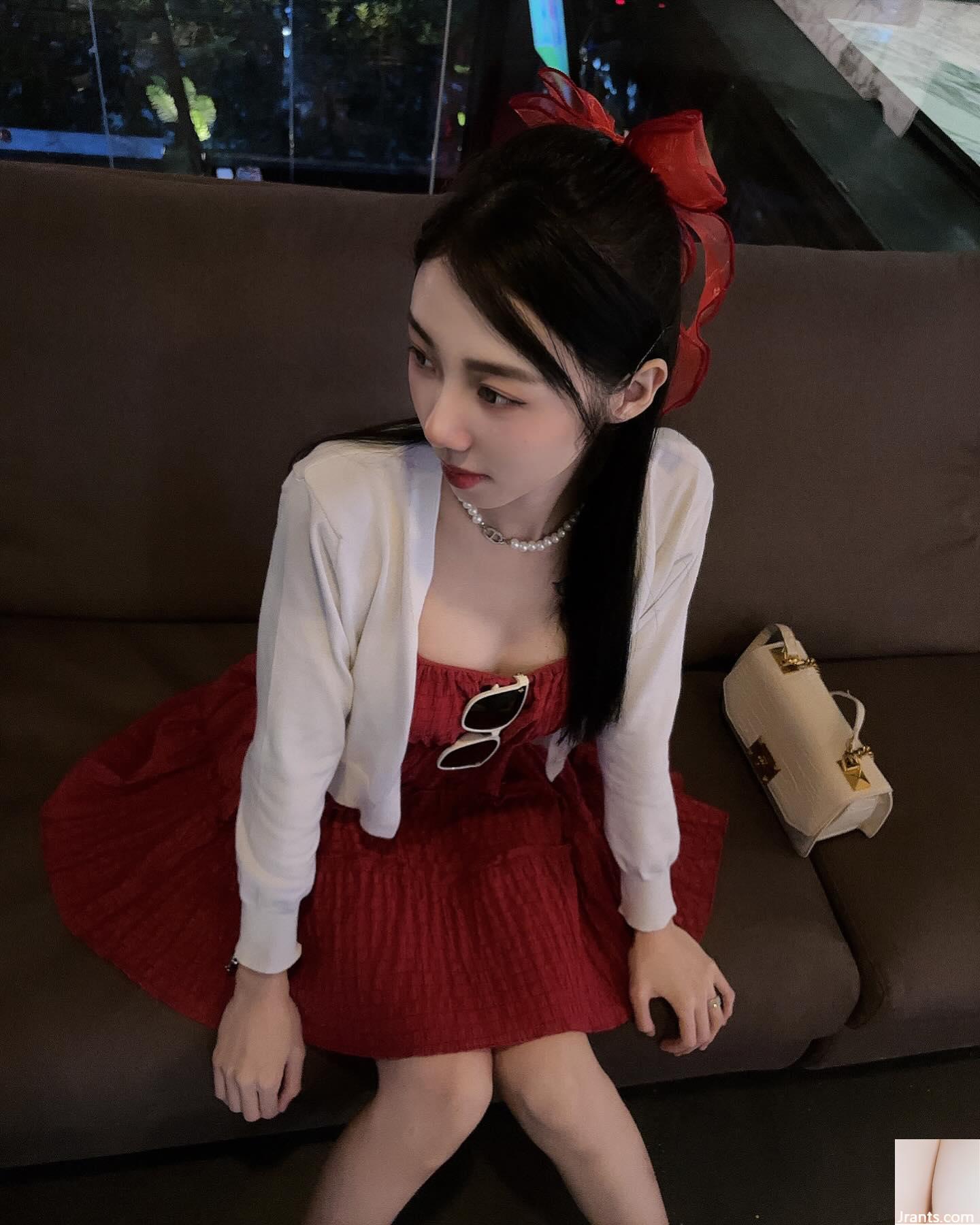 Nữ thần xinh đẹp “Zhang Xuan_erica” ​​đang quyến rũ sự gợi cảm của cô ấy (20p) - Ảnh 15