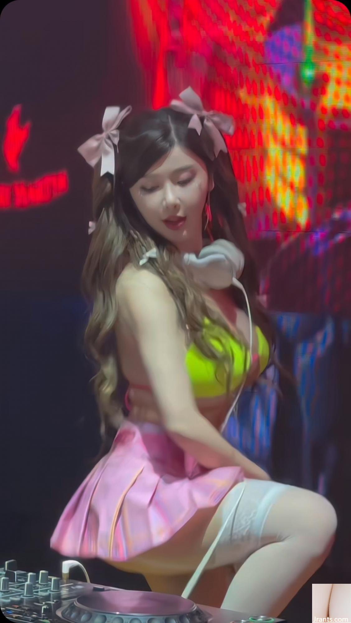 Hình hoàn hảo và “dj_jenna_chew_zhou zhenna” (16p) quyến rũ - Ảnh 12