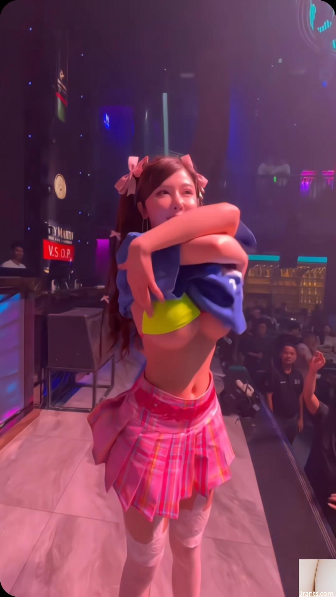 Hình hoàn hảo và “dj_jenna_chew_zhou zhenna” (16p) quyến rũ - Ảnh 13