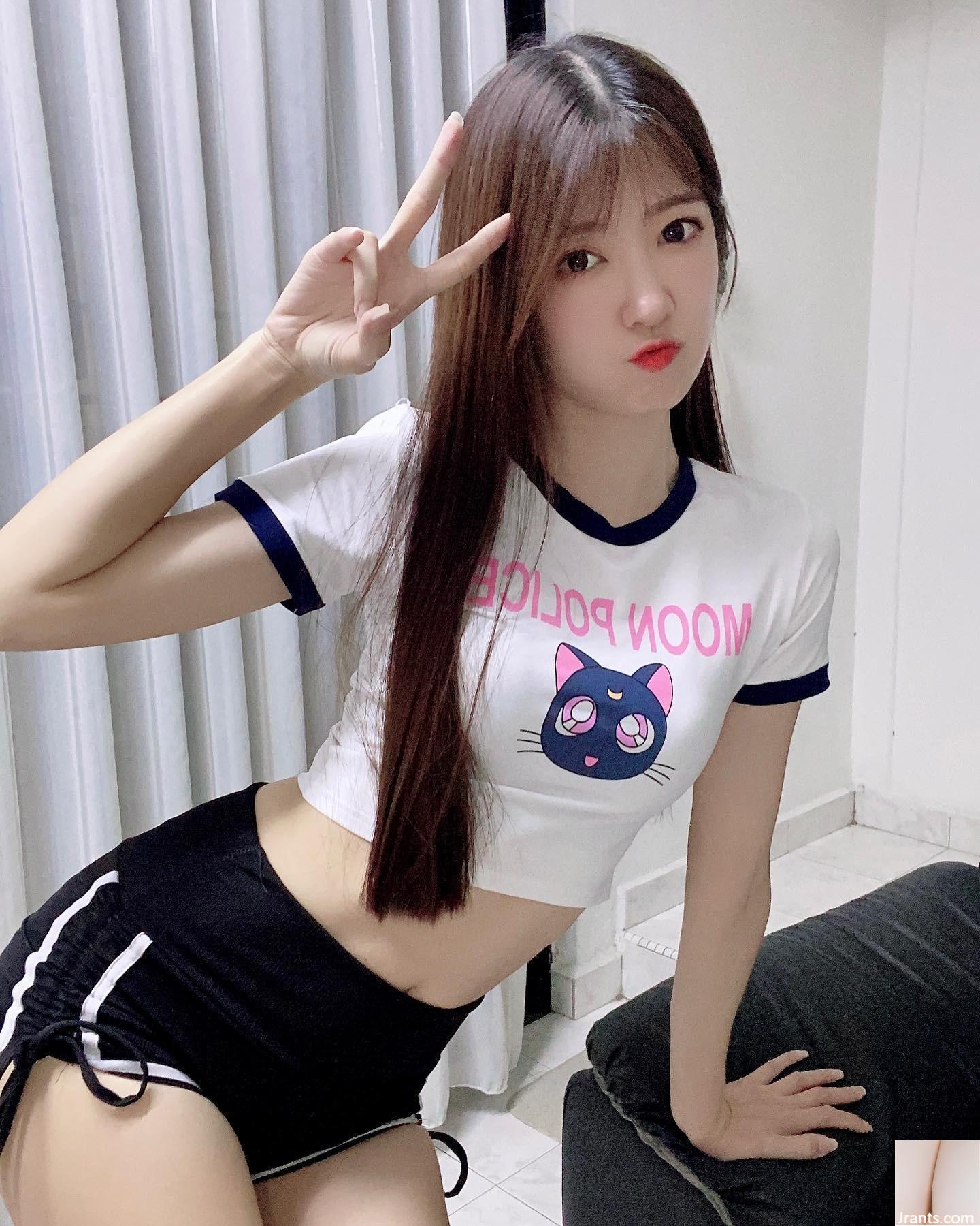 Chân dễ thương và xinh đẹp của một con ngựa lớn?