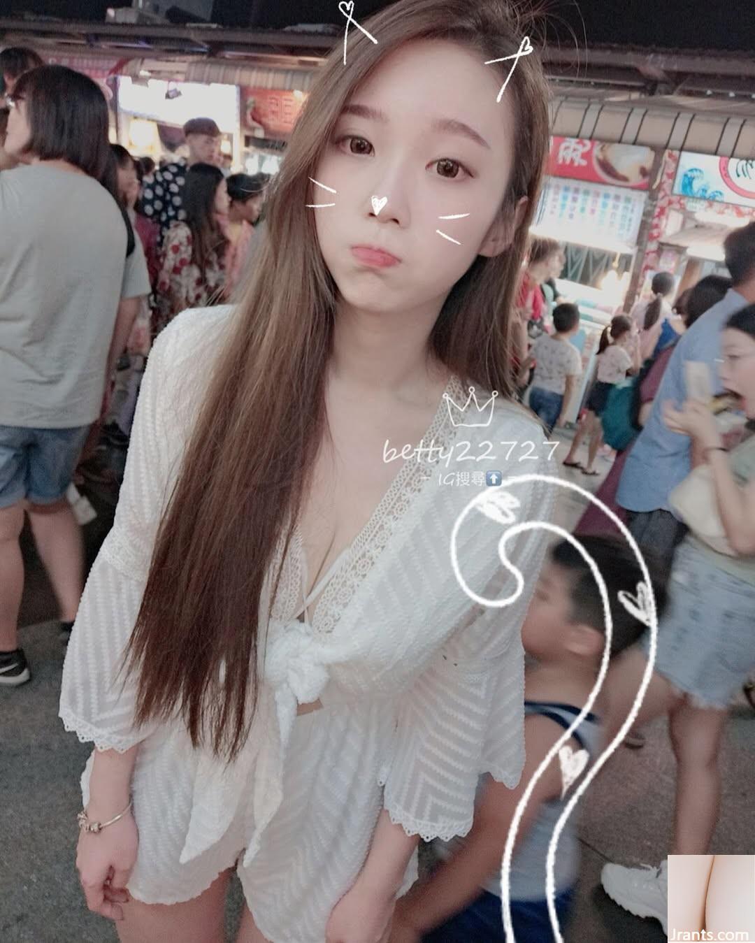 Nụ cười ngọt ngào của “Xuân Xuân’er” thật duyên dáng và vô cùng quyến rũ. Hãy ngắm nhìn cô ấy (10P) - Ảnh 5