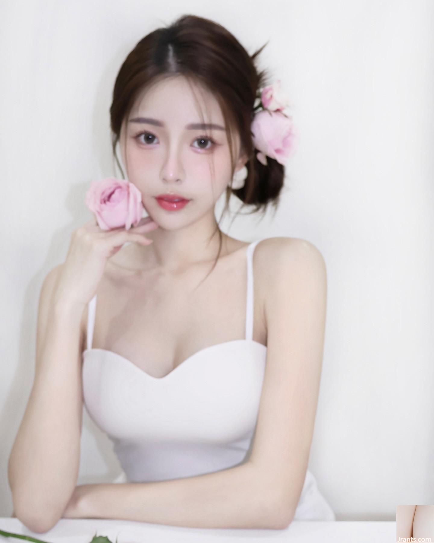 Mở và tiết lộ đôi mắt điện quyến rũ và hình dáng gợi cảm (16p) - Ảnh 8