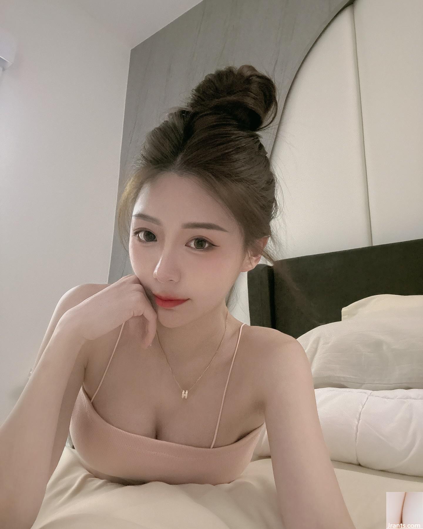 Mở và tiết lộ đôi mắt điện quyến rũ và hình dáng gợi cảm (16p) - Ảnh 9