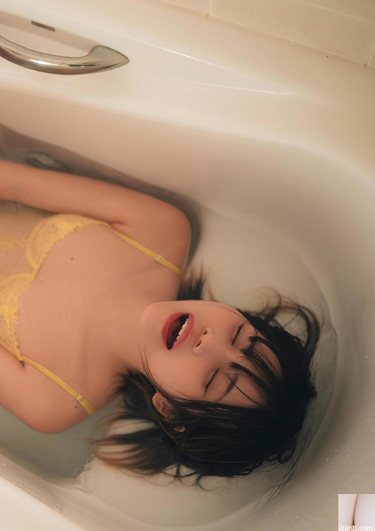 (Renfuji) Đường cong nóng bỏng của người đẹp gợi cảm không che giấu trái tim quyến rũ mọi người (51p) - Ảnh 45