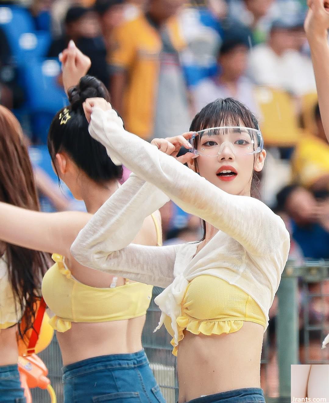 Đường cong gợi cảm của “Abby Lin Xialei” đột nhiên xuất hiện trong rãnh sâu rất hấp dẫn! - Ảnh 6