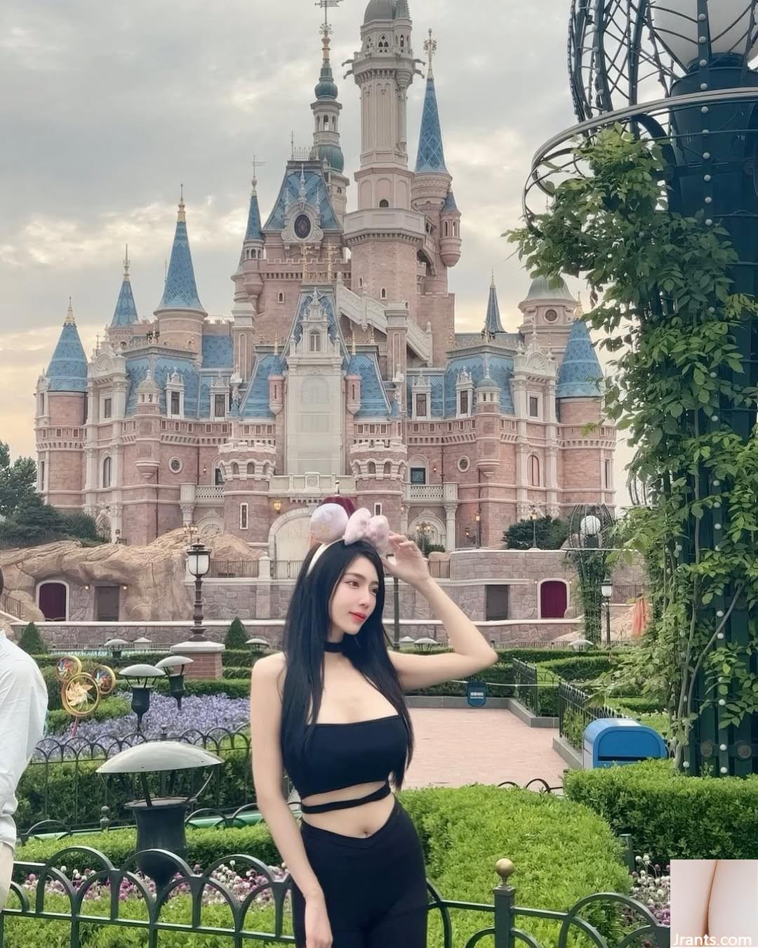 Sự cám dỗ cuối cùng của cô gái ngọt ngào và xinh đẹp “Lin Mike” của cơ thể ham muốn (41p) - Ảnh 33