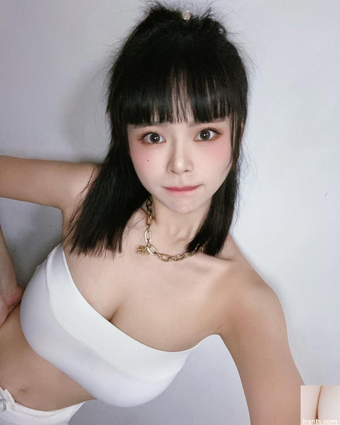 “Xie Xiatian Summer” xuất hiện với cả hai bộ ngực (22p) - Ảnh 19