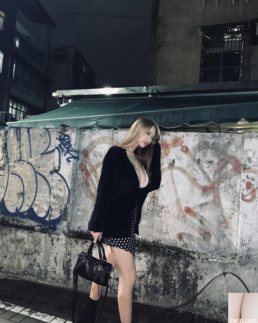 “Xie Xiatian Summer” xuất hiện với cả hai bộ ngực (22p) - Ảnh 2