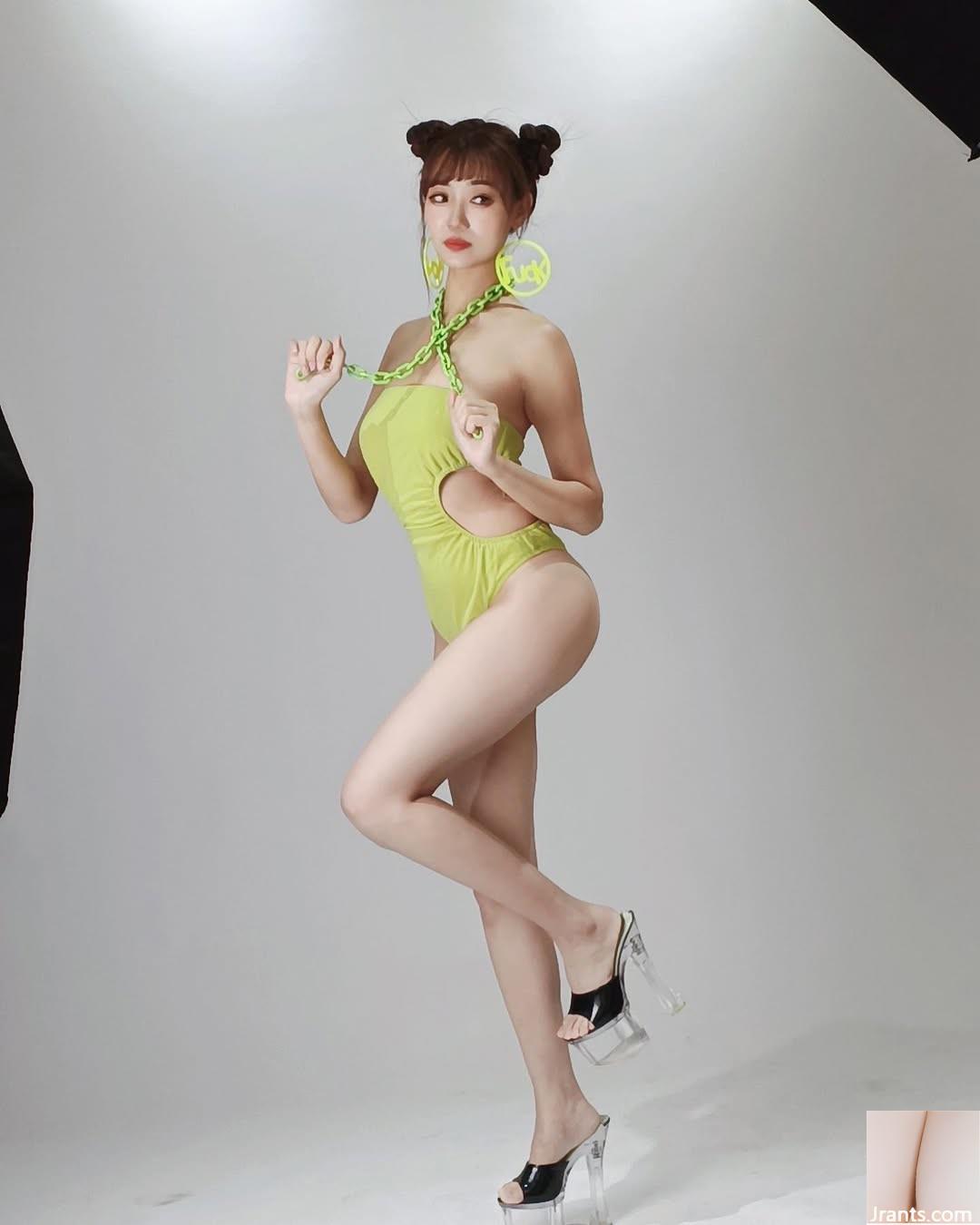 Hình ảnh làm hài lòng mắt (UTA “có một hình dáng tuyệt đẹp! Đó là một bức ảnh đáng yêu (35p)