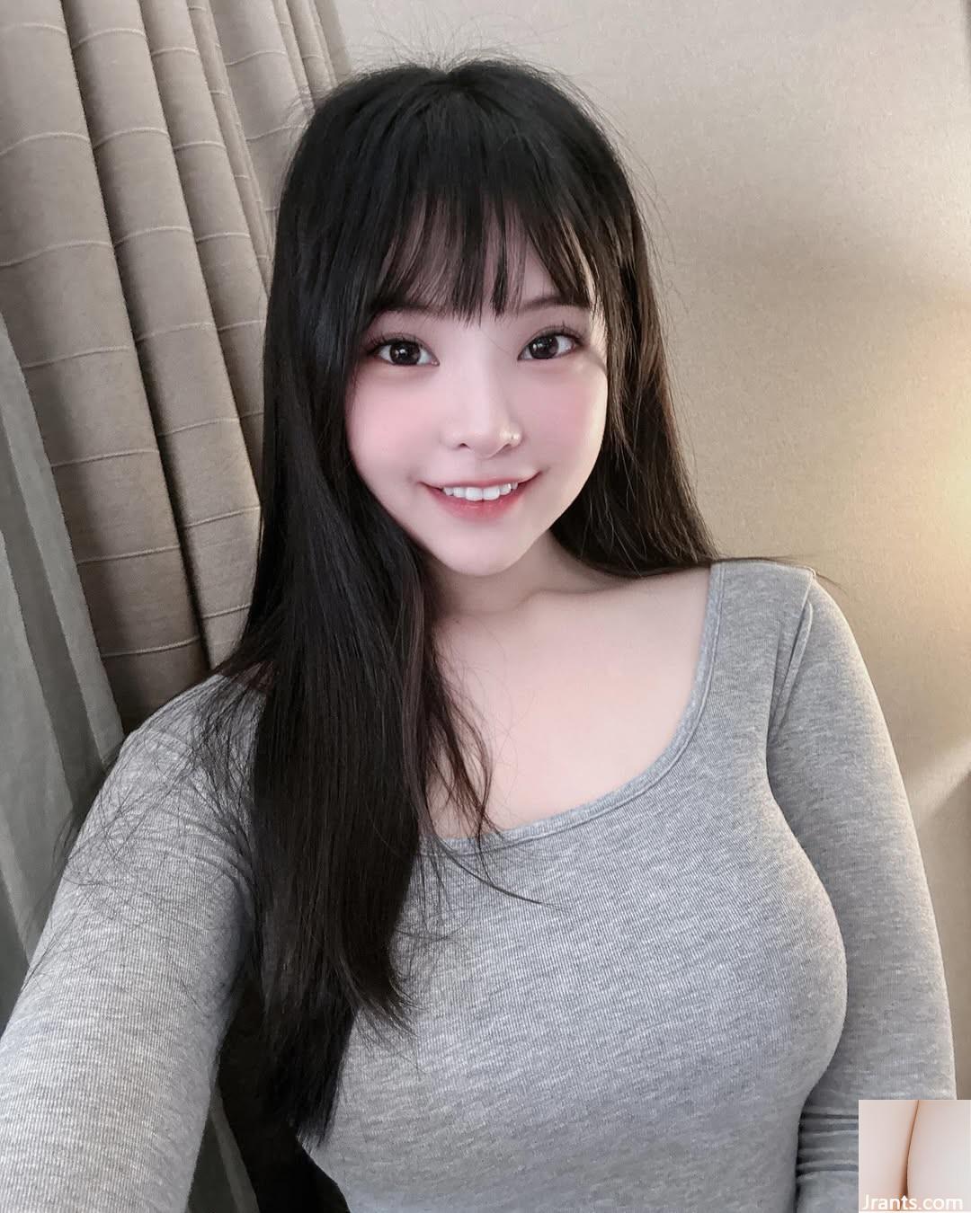 Nụ cười ngọt ngào là trên đôi mắt. - Ảnh 12