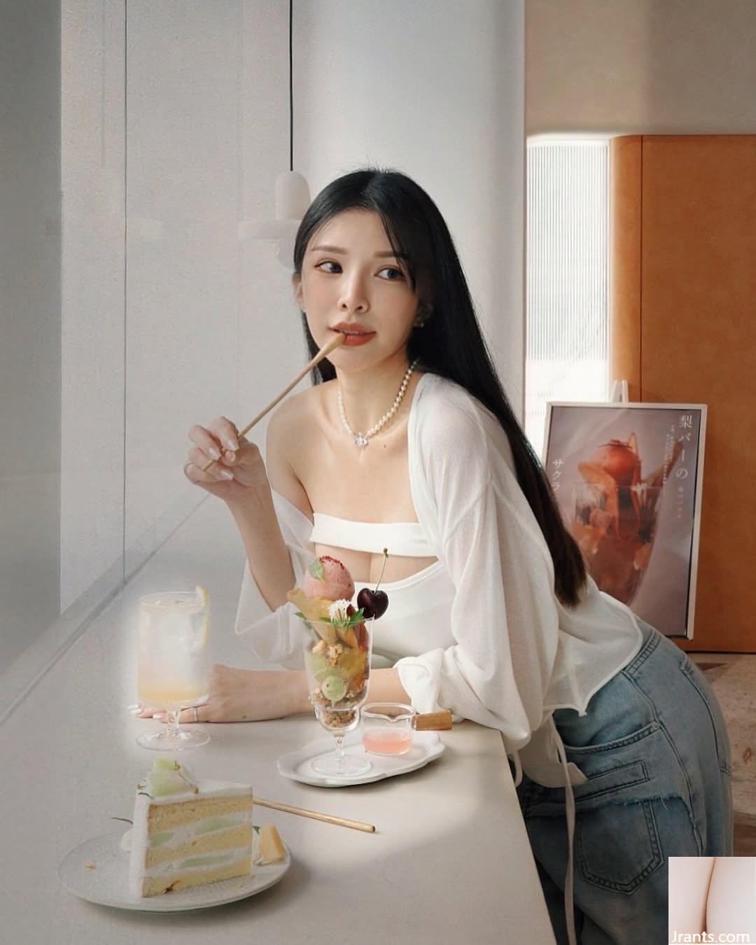 Người nổi tiếng internet nổi tiếng “Lala Su Xinning” có cả ngọt ngào và gợi cảm (32p) - Ảnh 10