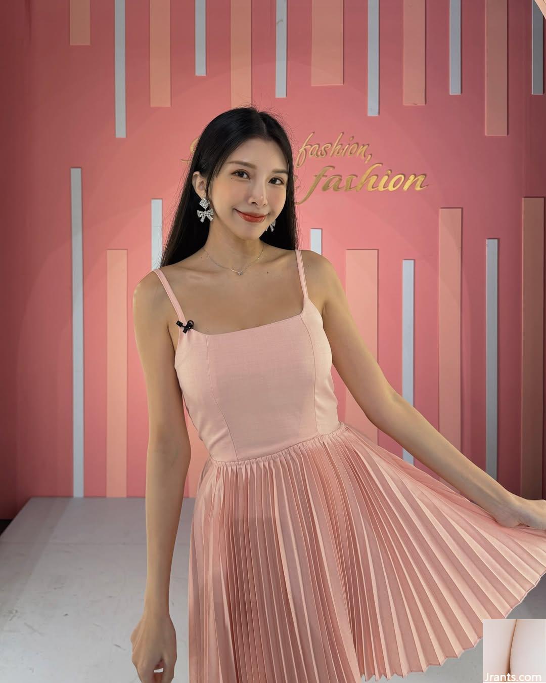 Người nổi tiếng internet nổi tiếng “Lala Su Xinning” có cả ngọt ngào và gợi cảm (32p) - Ảnh 14