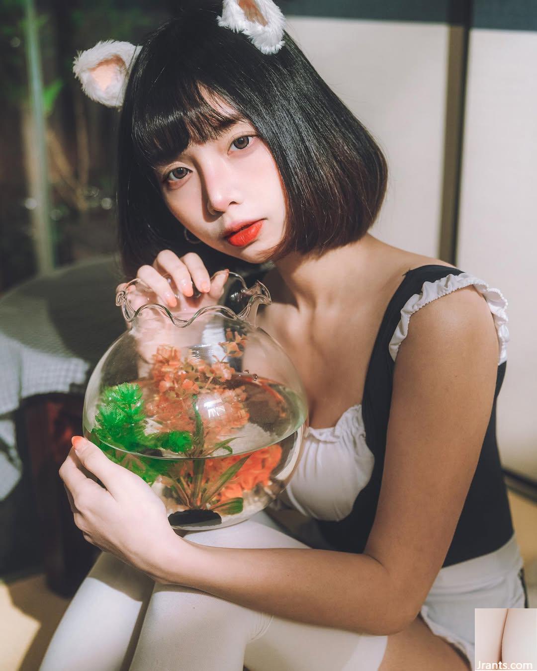 Ngọt ngào và gợi cảm trong tình yêu “Zazza” tự hào và đầy hình dạng ở phía trên (32p) - Ảnh 4