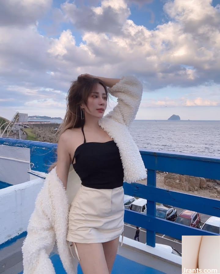 Cô gái bên cạnh “Yi Xi” có thể xử lý cả ngọt ngào và gợi cảm (45p) - Ảnh 19